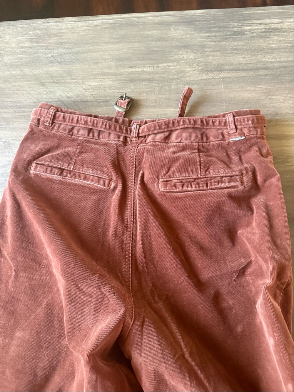 MOTHER Wide-Leg Cuffed Pants in Friar Brown - Picture 10 of 12